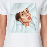 Арт «девушка в ткани»