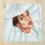 Арт «девушка в ткани»