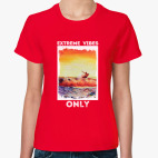 Серфер в прыжке