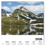 Полуостров Камчатка, горы, горное озеро, отражение