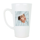 Арт «девушка в ткани»