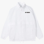 Ветровка с капюшоном