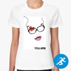 Женская спортивная футболка