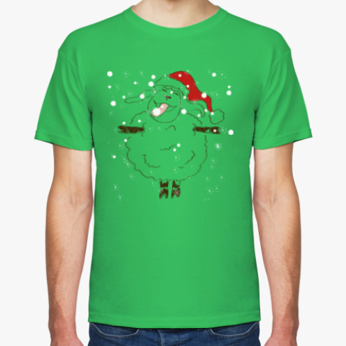 Футболка с принтом Овца радуется снегу