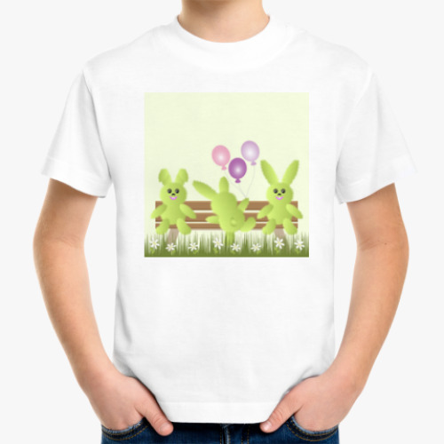 Детская футболка Веселые зайцы с шарами на скамейке