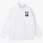 Ветровка с капюшоном