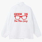 Ветровка с капюшоном