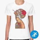 Женская спортивная футболка