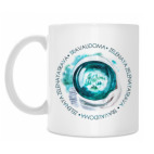 Трава у дома