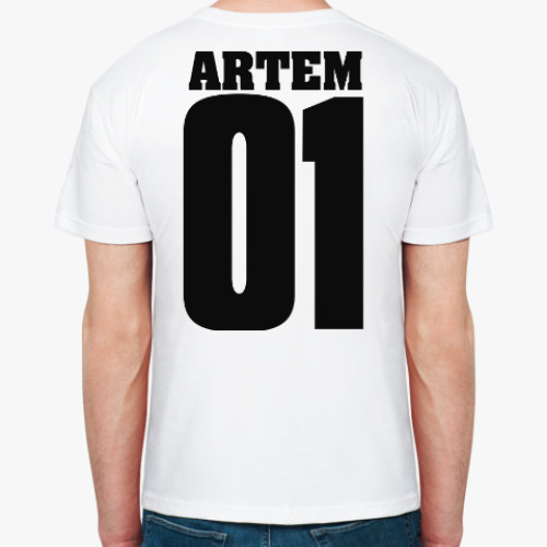 Футболка с принтом Артем