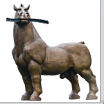 Конь жует рельсу