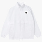 Ветровка с капюшоном