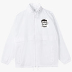 Ветровка с капюшоном