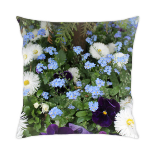 Подушка с принтом Цветочный ковёр