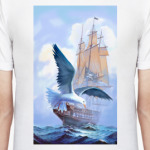 Чайка на фоне парусника