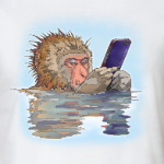 Обезьяна с мобильником