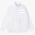 Ветровка с капюшоном