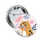 Котик в листьях