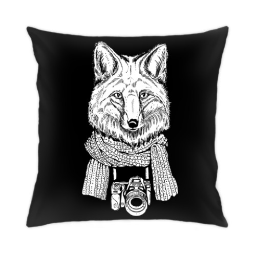 Подушка с принтом Лис-фотограф