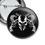 'Череп и револьверы'