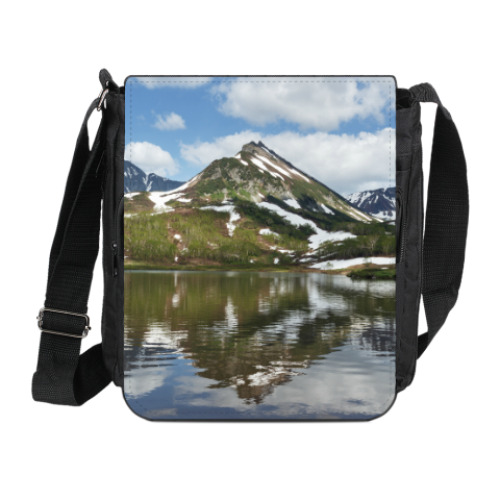 Сумка на плечо (мини-планшет) Полуостров Камчатка, горы, горное озеро, отражение