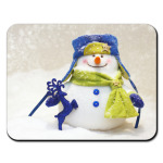 Добрый и пушистый снеговик