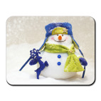 Добрый и пушистый снеговик