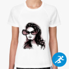 Женская спортивная футболка