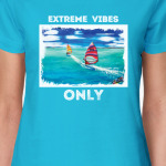 Пара виндсерферов в раю