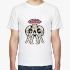 Жук и гриб-мухомор