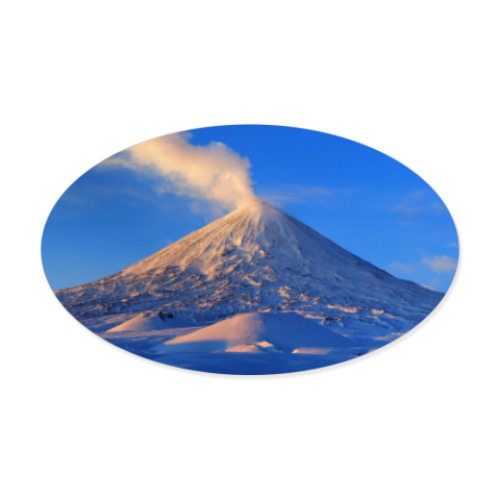 Виниловые наклейки Пейзаж Камчатка: зима, горы и извержение вулкана