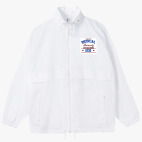 Ветровка с капюшоном