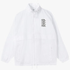 Ветровка с капюшоном