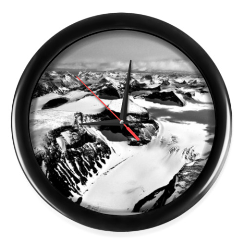 Настенные часы Снежные горы