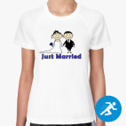 Женская спортивная футболка