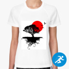 Женская спортивная футболка