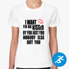 Женская спортивная футболка