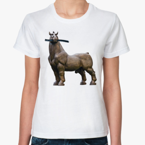 Классическая футболка Конь жует рельсу