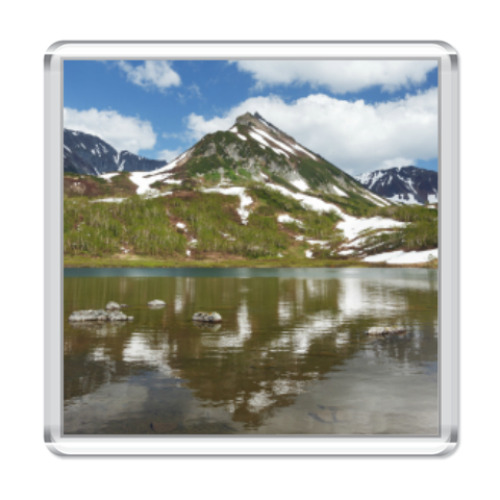 Магнит Полуостров Камчатка, горы, горное озеро, отражение