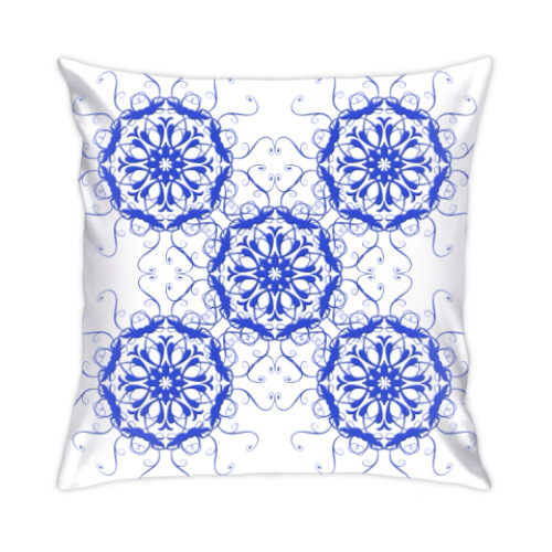 Подушка с принтом синее барокко