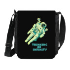 Сумка на плечо (мини-планшет) Космонавт в Бесконечной Вселенной