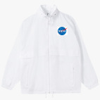 Ветровка с капюшоном