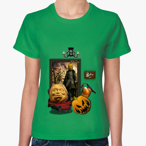 Женская футболка Фамильный портрет в готическом интерьере