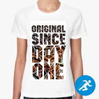 Женская спортивная футболка