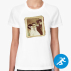 Женская спортивная футболка