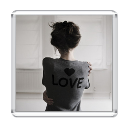 Магнит с принтом Love