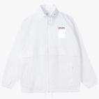 Ветровка с капюшоном