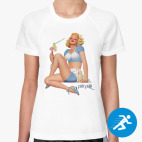 Женская спортивная футболка