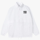 Ветровка с капюшоном