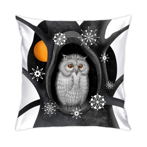 Подушка с принтом Сова и зима